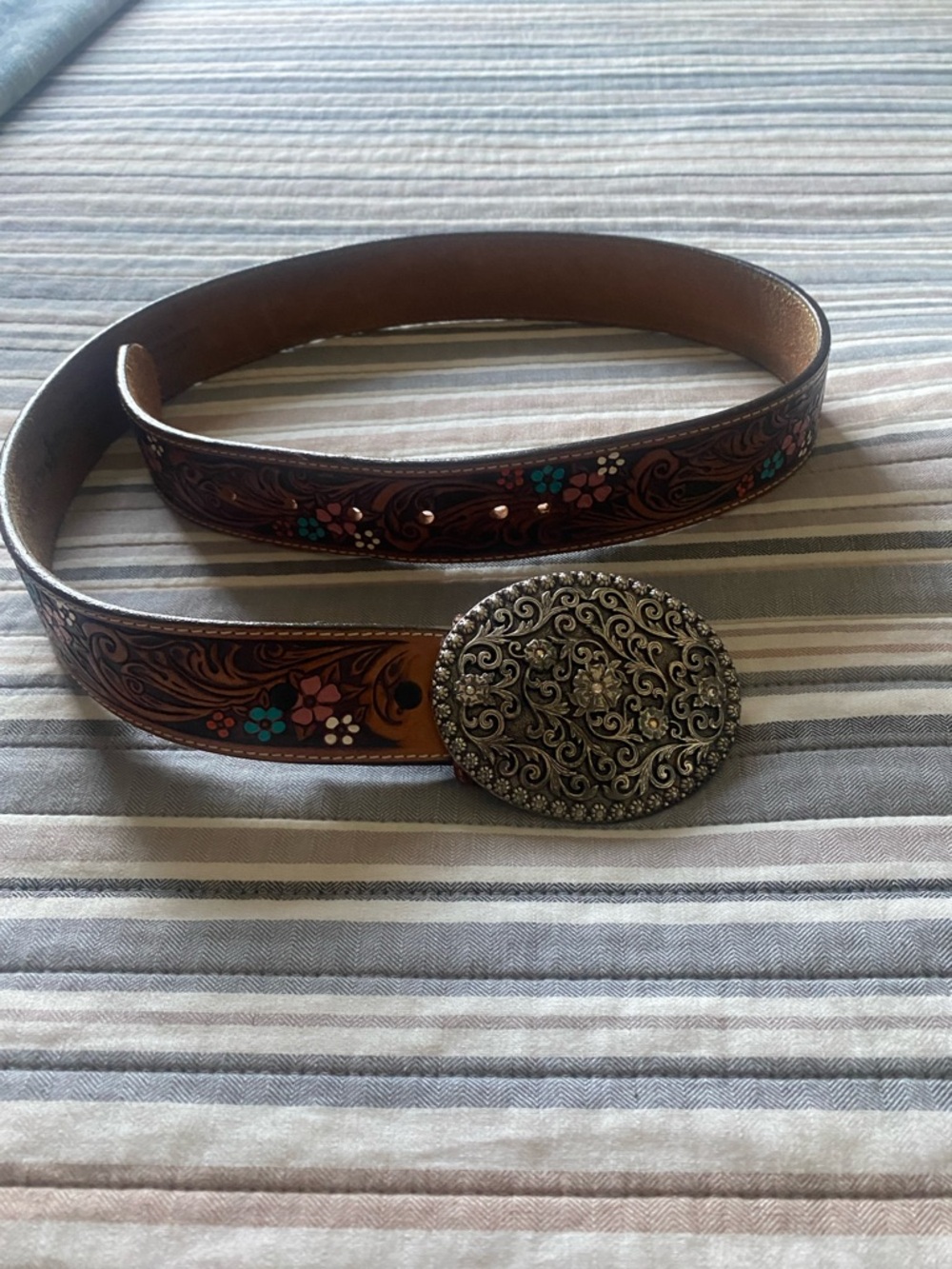 Women's Justin Boots Floral Brown Leather Belt Ornate Silver Buckle 38 Inches